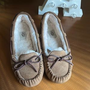 UGG Slipper shoes